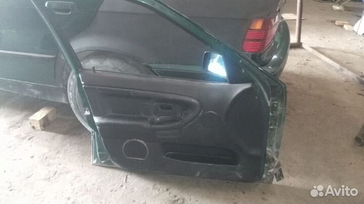 Дверь левая передняя бмв Е36