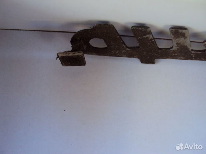 Эмблема заз 965