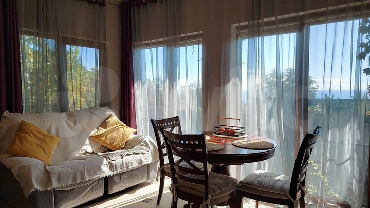 Дом 207 м² на участке 4 сот.