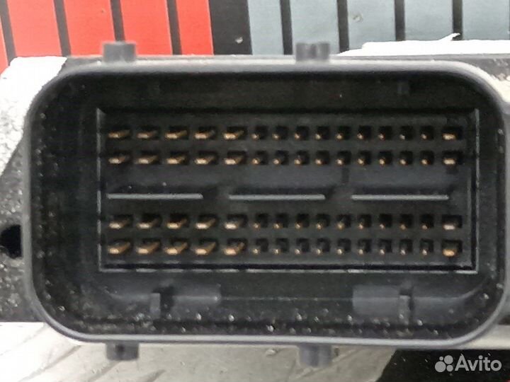 Блок управления двигателем Volkswagen Passat 7