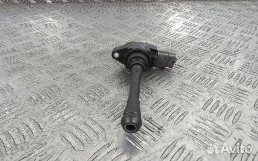 Катушка зажигания бензиновая nissan juke F15 (SKR1