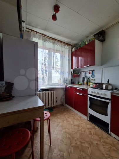 3-к. квартира, 55 м², 3/5 эт.