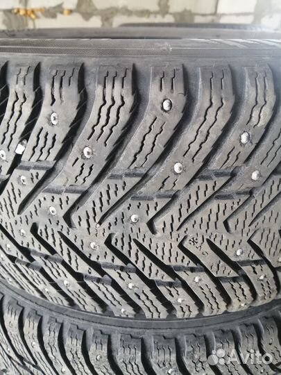 Nokian Tyres Hakkapeliitta 8 235/50 R17