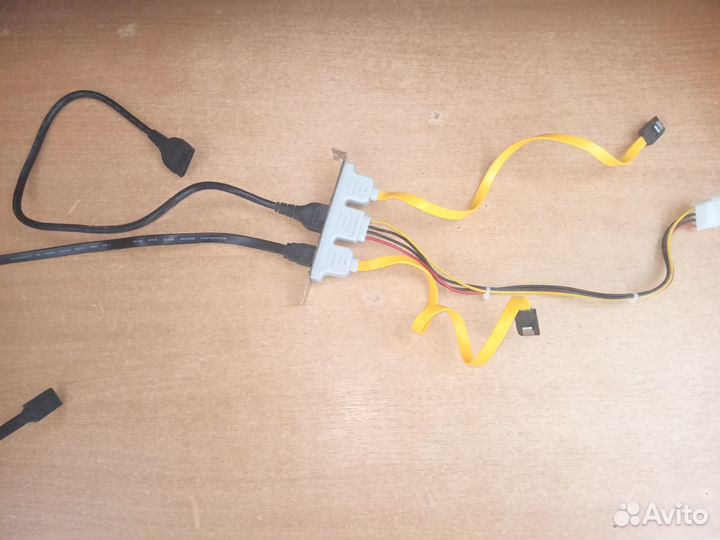 Комплект для подключения жесткого диска