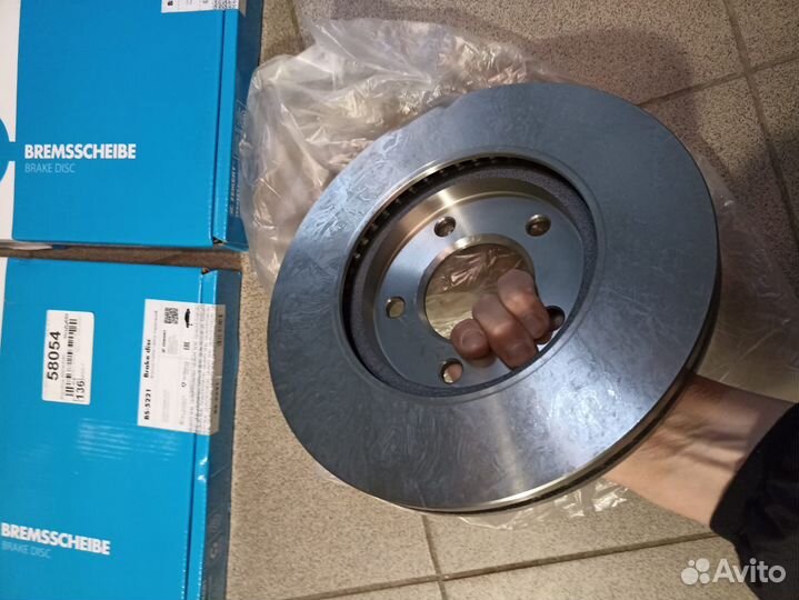 Тормозной диск Chrysler Voyager 4; Dodge Caravan