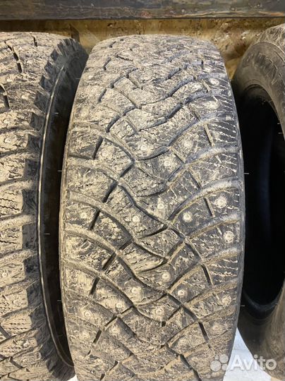 Dunlop SP Winter Ice 03 195/60 R15 92H