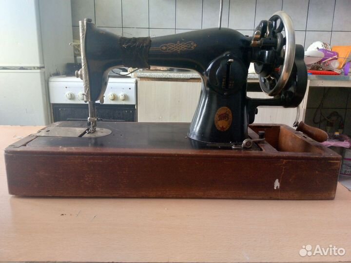 Швейная машинка ручная