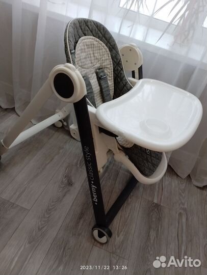 Стульчик для кормления happy baby berny classic