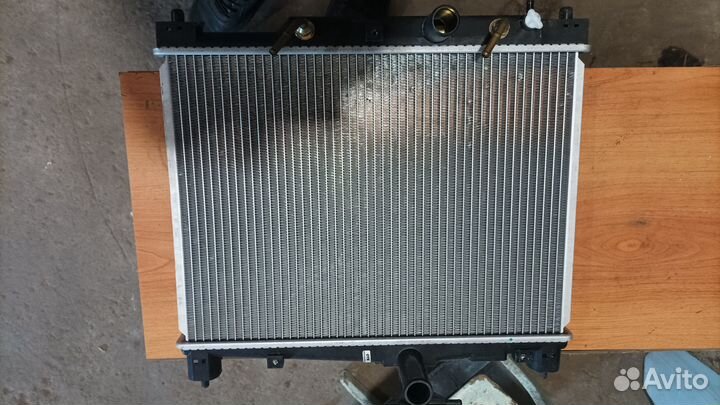 Радиатор охлаждения toyota vitz, yaris, echo