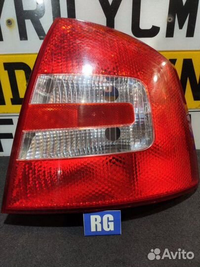 Фонарь правый Skoda Octavia 2 (A5) лифтбек 1.6 BLF