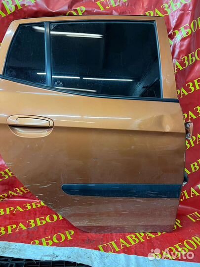 Дверь задняя правая на kia picanto