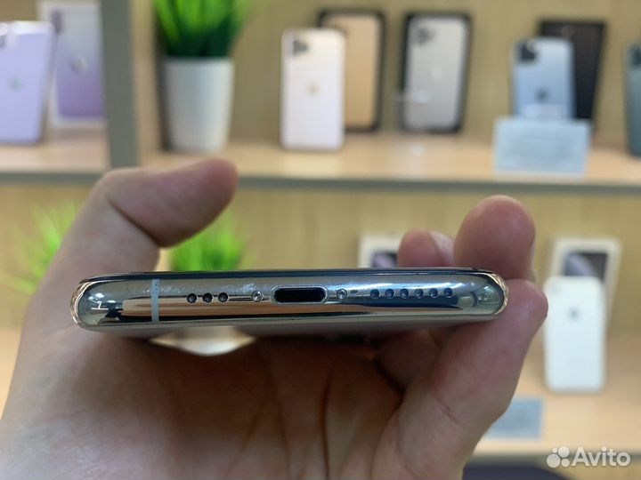 iPhone 11 Pro, 64 ГБ