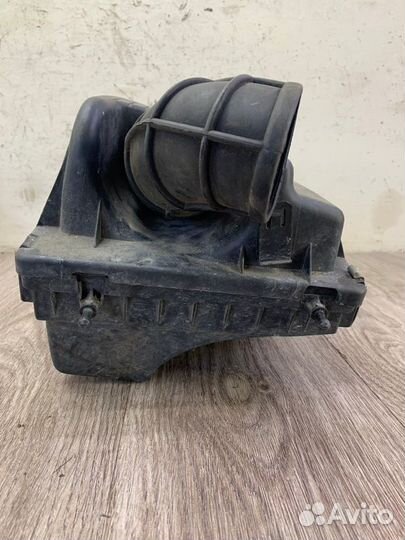 Корпус воздушного фильтра Opel Astra G Z17DTL