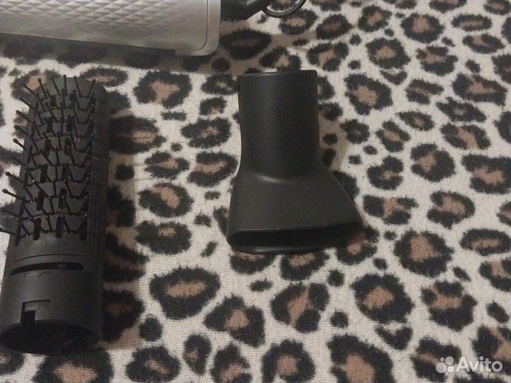 Фен щетка новая