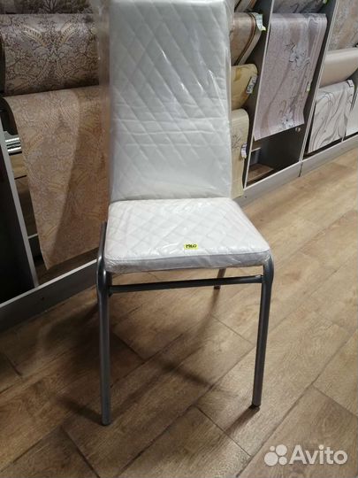 Стулья и табуретки