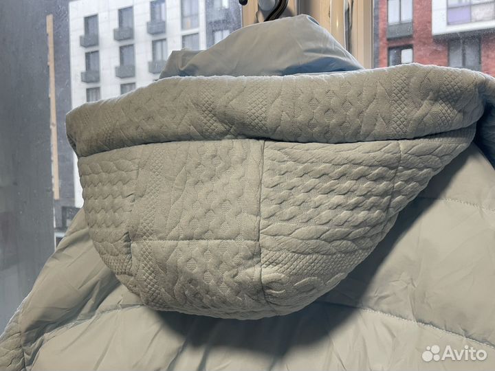 Пуховик женский длинный с капюшоном