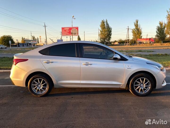 Hyundai Solaris 1.6 AT, 2019, 30 000 км