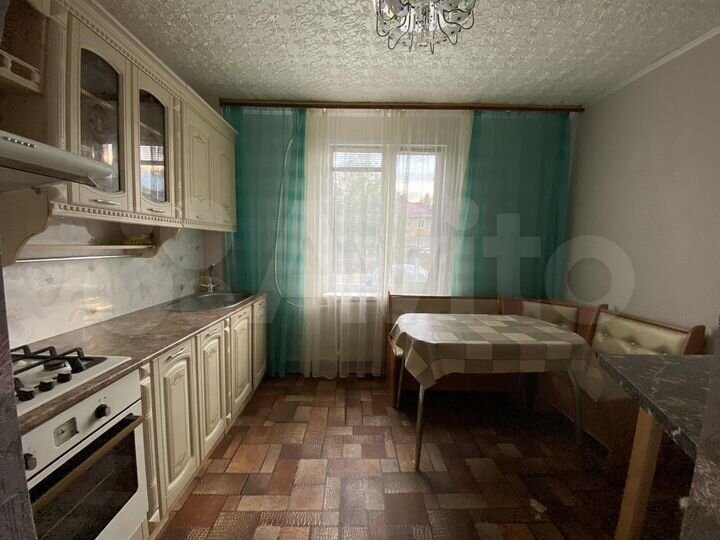 2-к. квартира, 56 м², 1/2 эт.