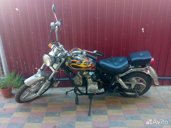 Мопед Чоппер на ходу