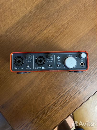 Звуковая карта Focusrite 2i2 2nd gen