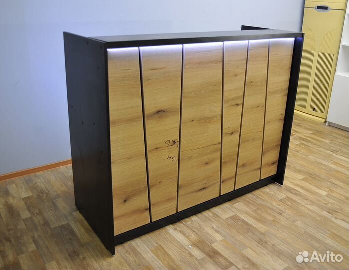 Стойка ресепшн на заказ