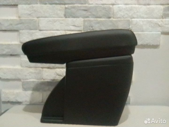 Подлокотник granta FL