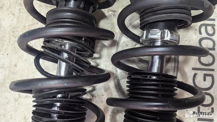 Амортизатор/стойка передняя правая Volkswagen Scirocco