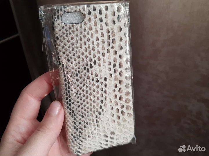 Бампер для iPhone 5 и 5s из натурального питона