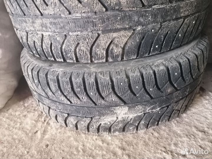 Bridgestone Ice Cruiser 7000 195/65 R15