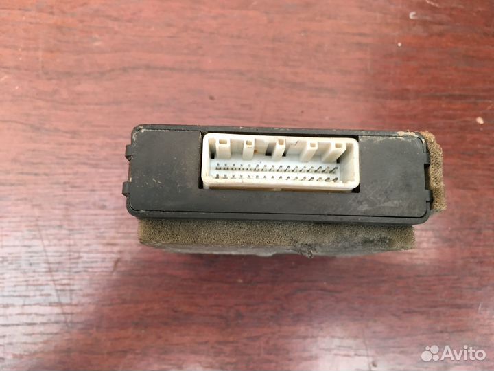 Блок управления парктроником Lexus RX350 2003-2009