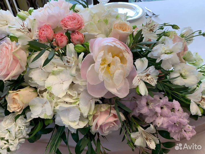 Цветы на свадебный стол