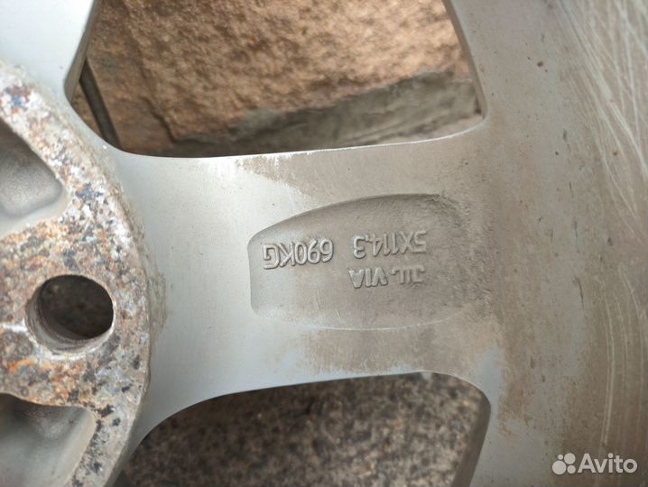 Литые диски r16 5x114,3 6,5J ET46 Dia 67.1