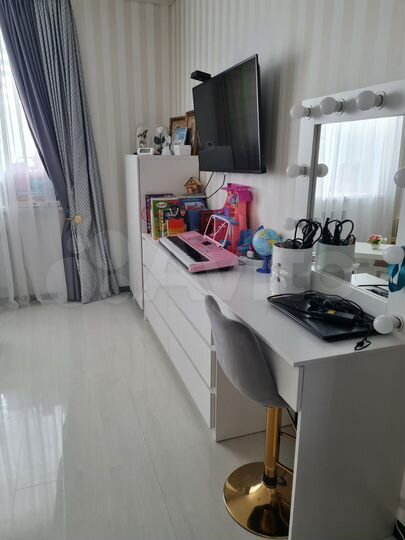 2-к. квартира, 55 м², 3/3 эт.