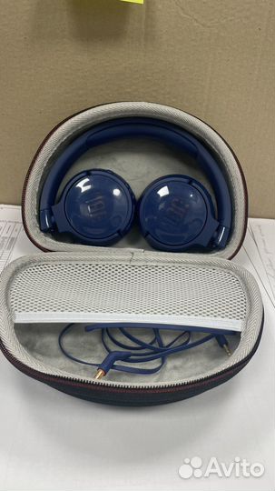 Беспроводные наушники JBL 600 btnc