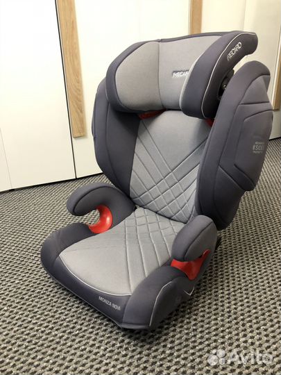 Автокресло Recaro Monza Nova 2 SeatFix