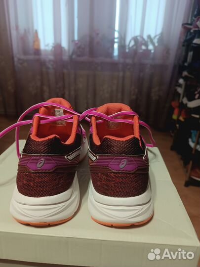 Кроссовки asics original 37,5