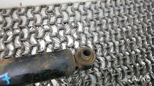 Амортизатор задней балки chrysler voyager Grand Vo