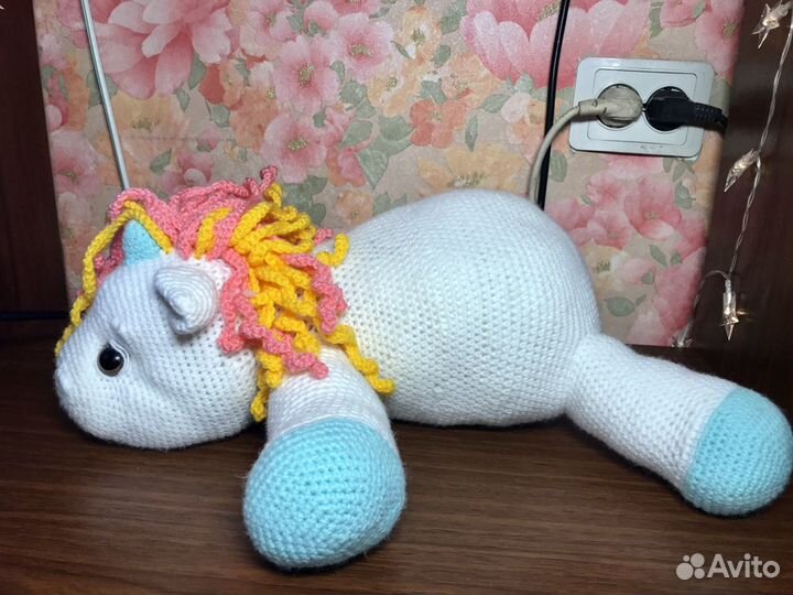 Белый единорог