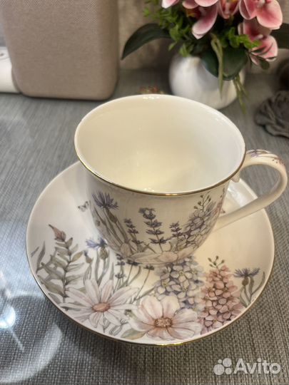 Чашка с блюдцем