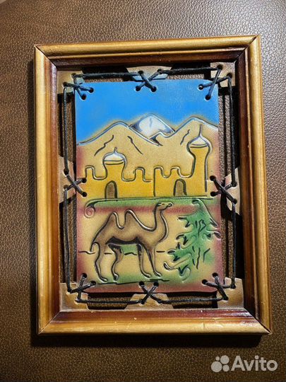 Картина с верблюдом из кожи 2217 см