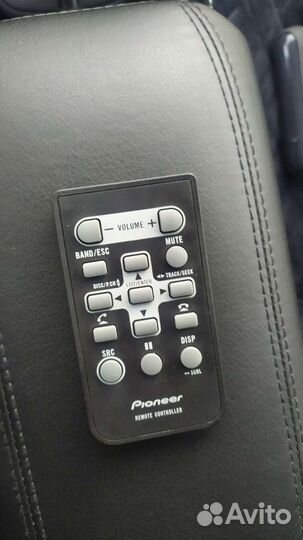 Магнитола Pioneer DMH-G221BT