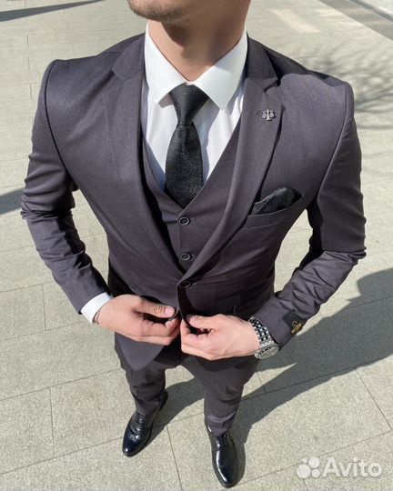 Мужской костюм графитовый