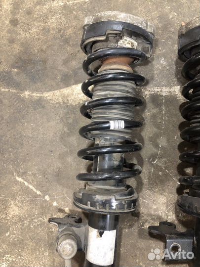 Передние амортизаторы на BMW F10