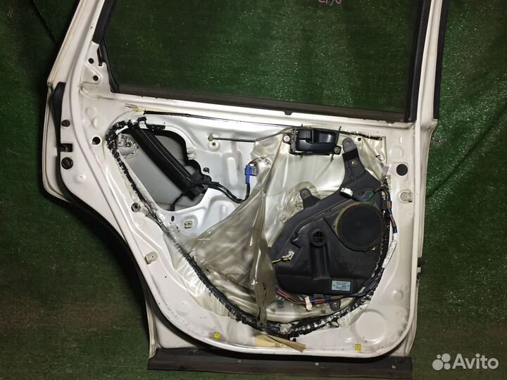 Дверь задняя левая Toyota Avalon MCX10 Пустая