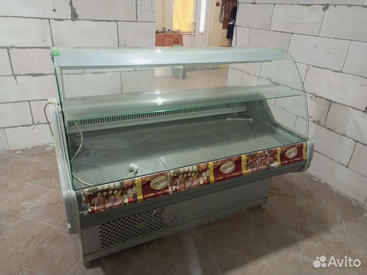 Холодильная витрина бу