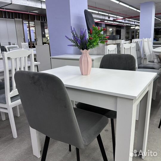 Стол обеденный письменный