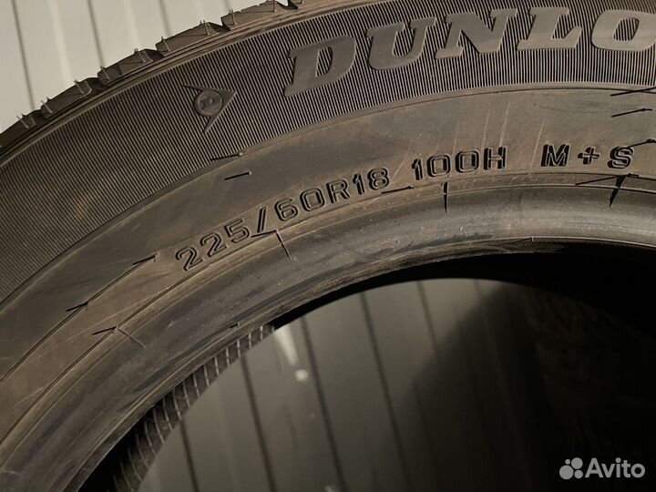 Dunlop Grandtrek ST30 225/60 R18 100H