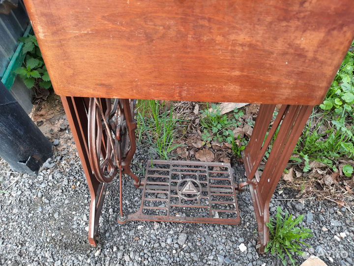 Швейная машинка tikka Тикка