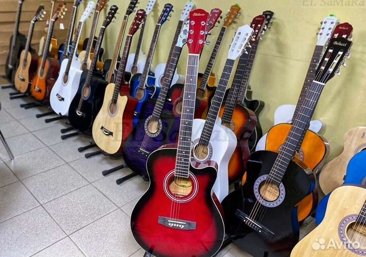 Акустическая гитара Elitaro + ремешок