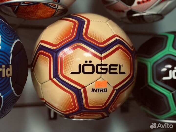 Новые футбольные мячи